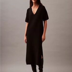Black V-Neck Maxi Dress